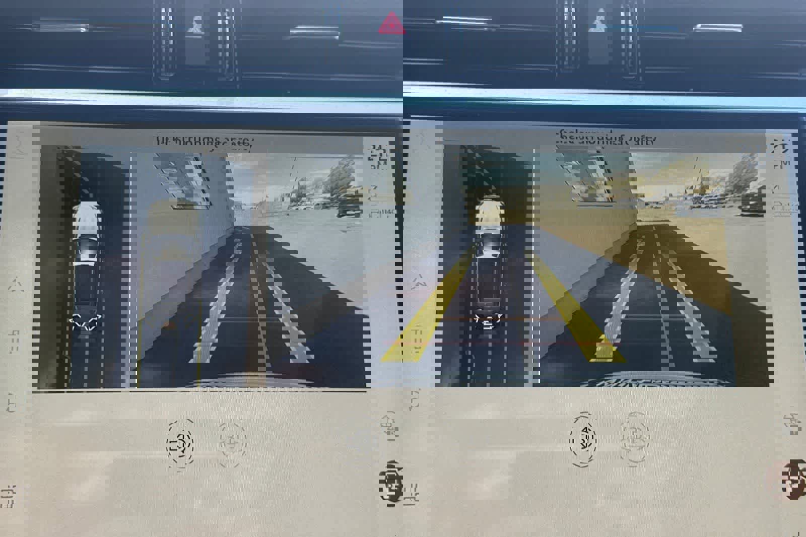 Used 2021 Jaguar F-PACE SVR image 22