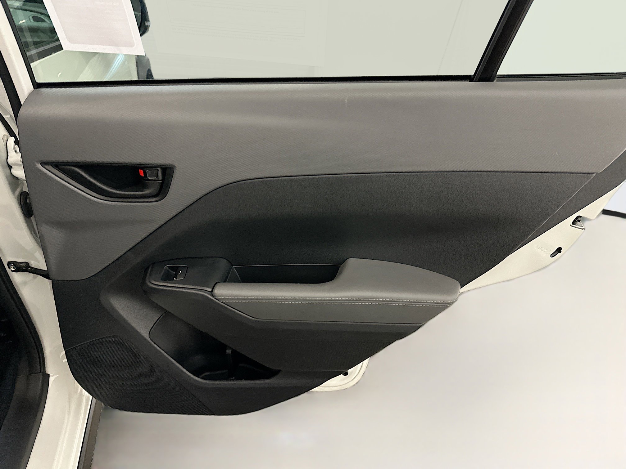 Used 2024 Subaru Crosstrek 2.0i Premium image 31