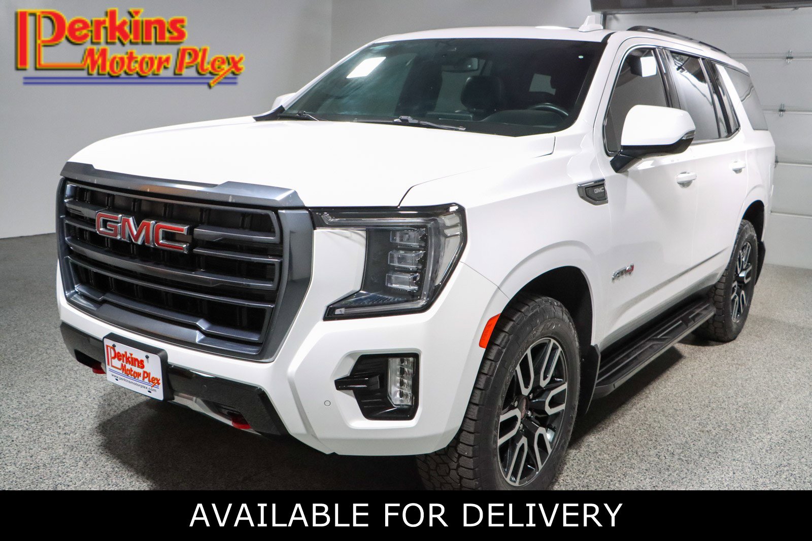 Used 2022 GMC Yukon AT4 image 1