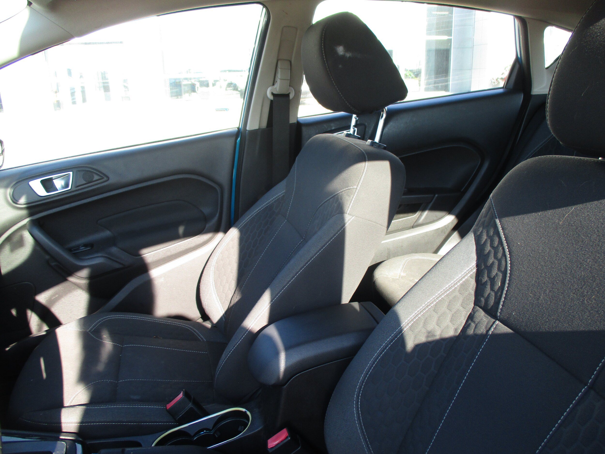 Used 2014 Ford Fiesta SE w/ Equipment Group 201A FWD image 14