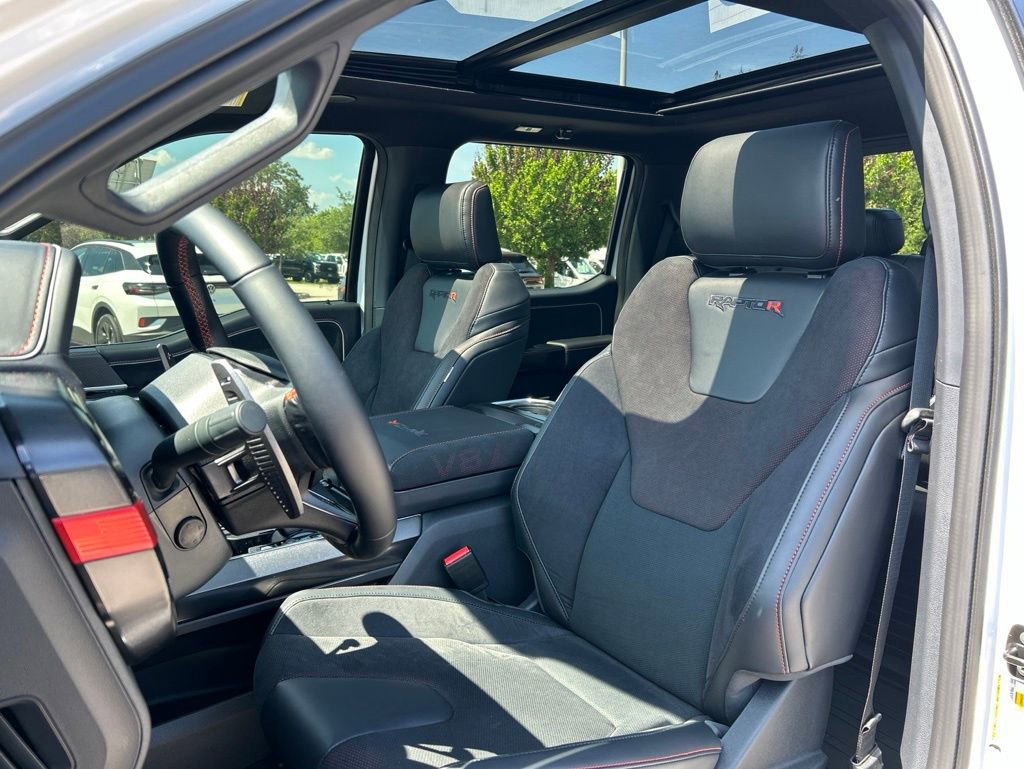 Used 2026 Ford F150 Raptor AWD/4WD image 16