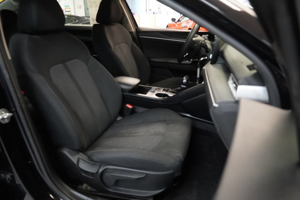 Used 2021 Kia K5 LX FWD image 29