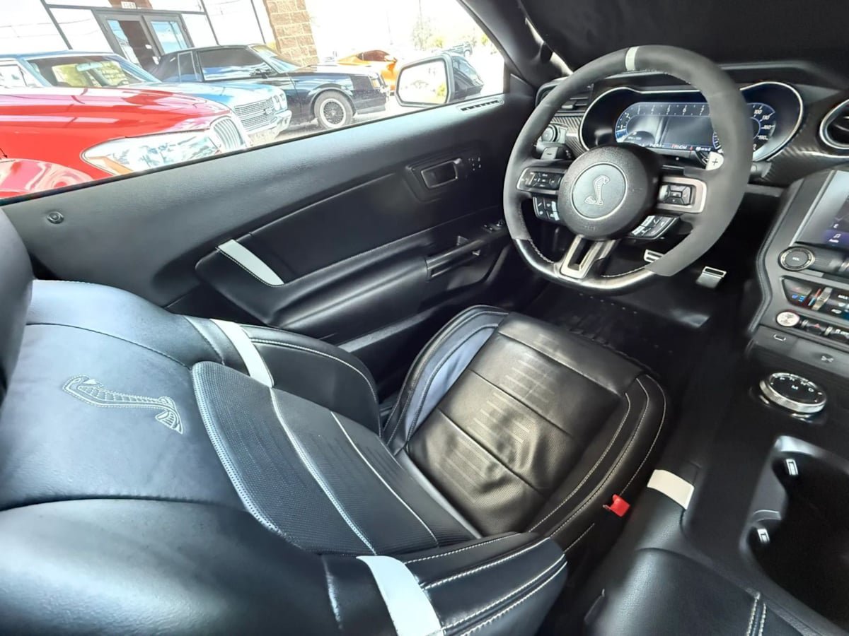 Used 2021 Ford Mustang Shelby GT500 w/ Technology Package RWD image 42
