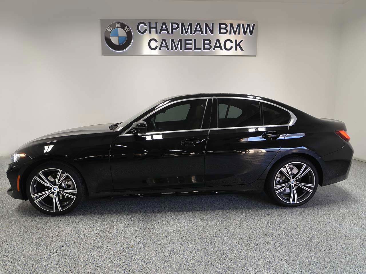 Certified 2024 BMW 330i Sedan w/ Convenience Package image 3