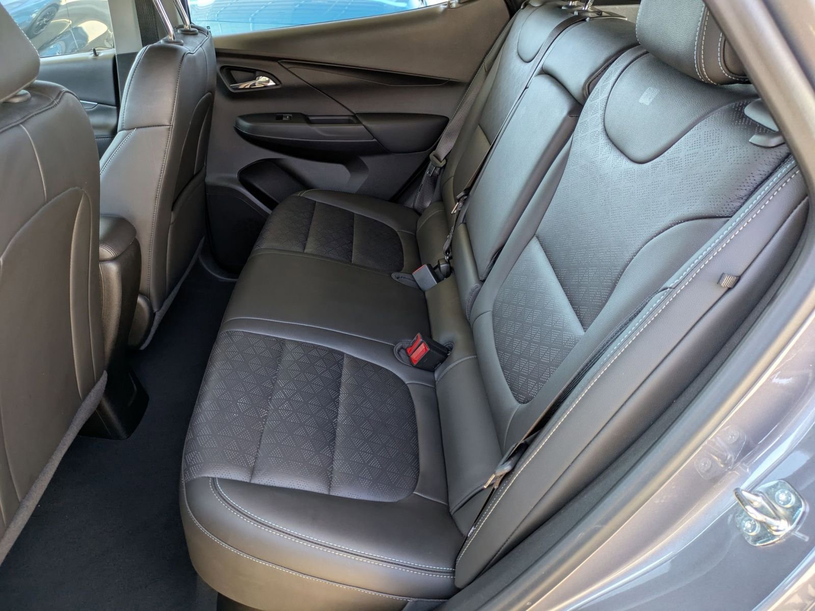 Used 2023 Chevrolet Bolt LT FWD image 24