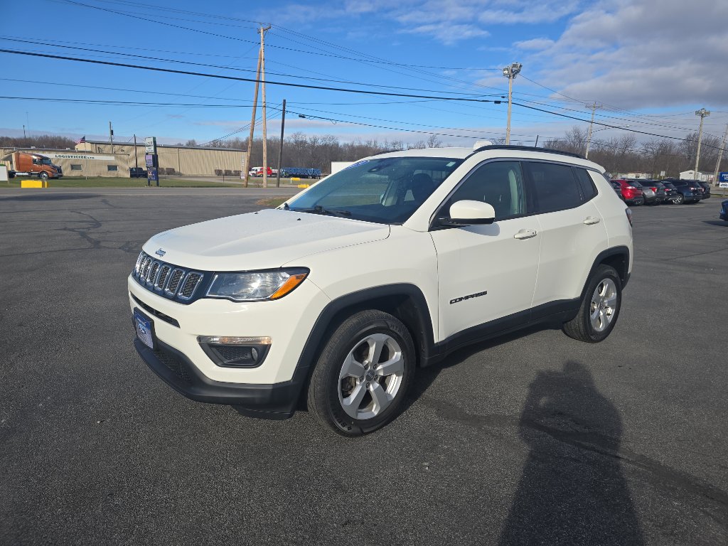 Used 2019 Jeep Compass Latitude w/ Safety & Security Group image 2