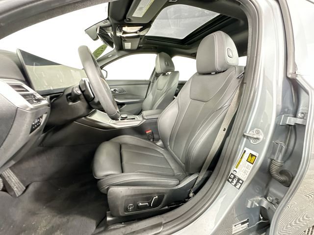 Used 2025 BMW 330i xDrive Sedan w/ Convenience Package image 4