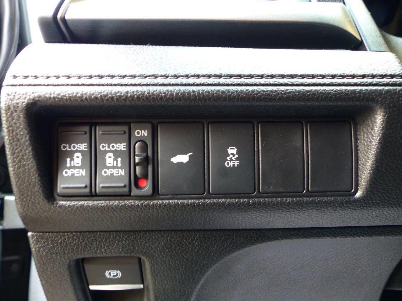 Used 2025 Honda Odyssey EX-L image 26