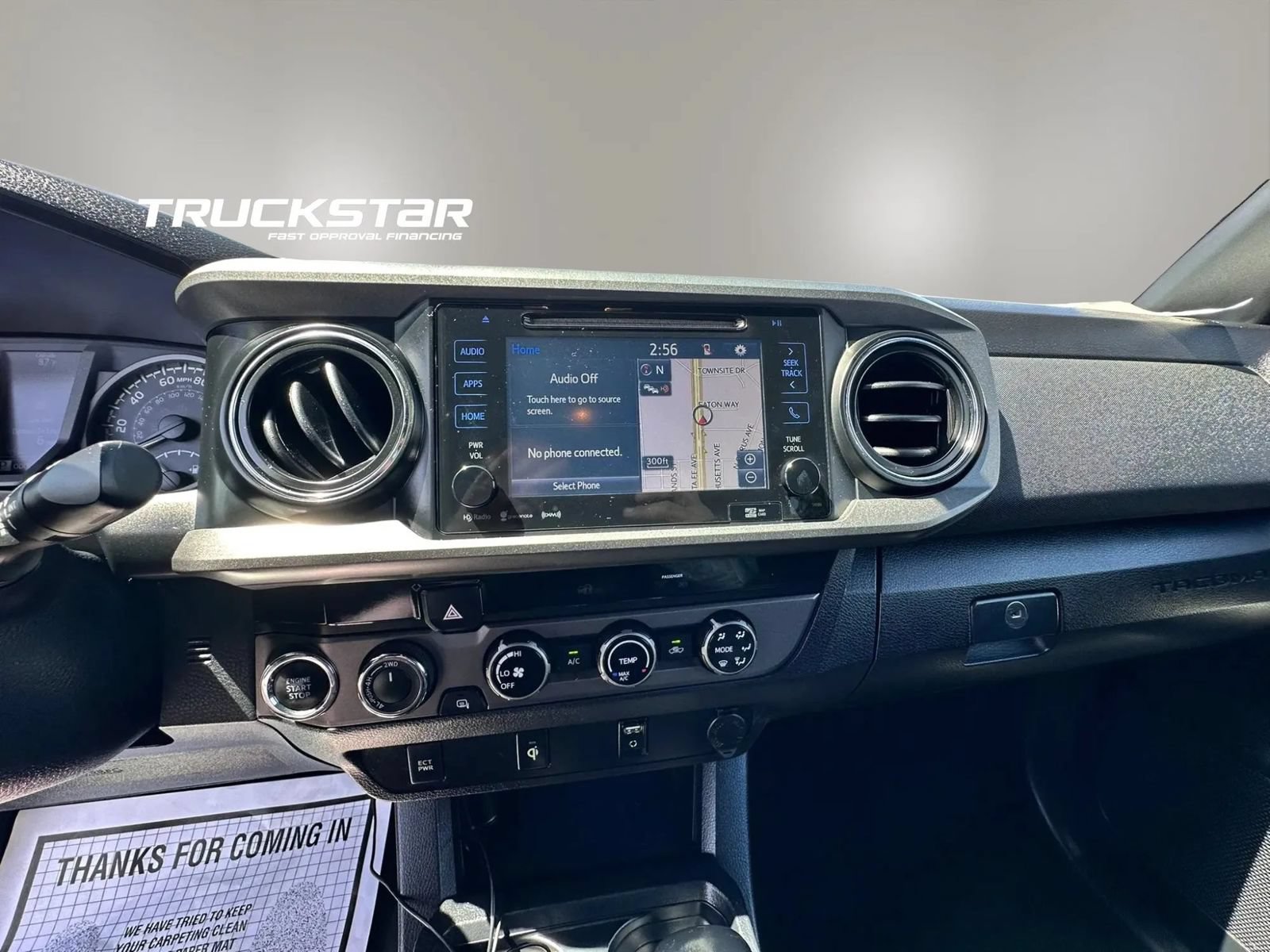 Used 2017 Toyota Tacoma TRD Off-Road w/ Tow Package AWD/4WD image 25