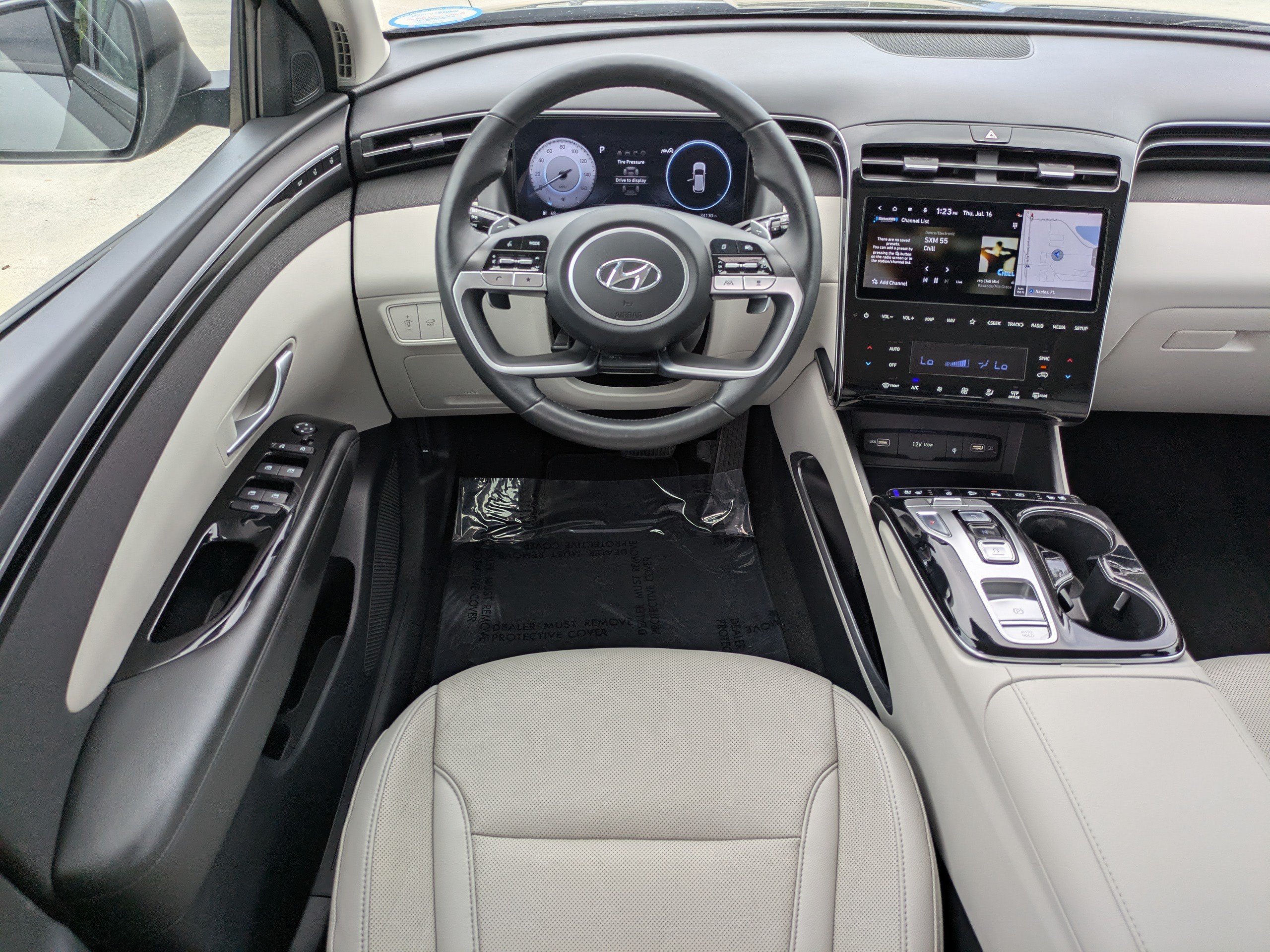 Certified 2024 Hyundai Tucson Limited FWD image 15