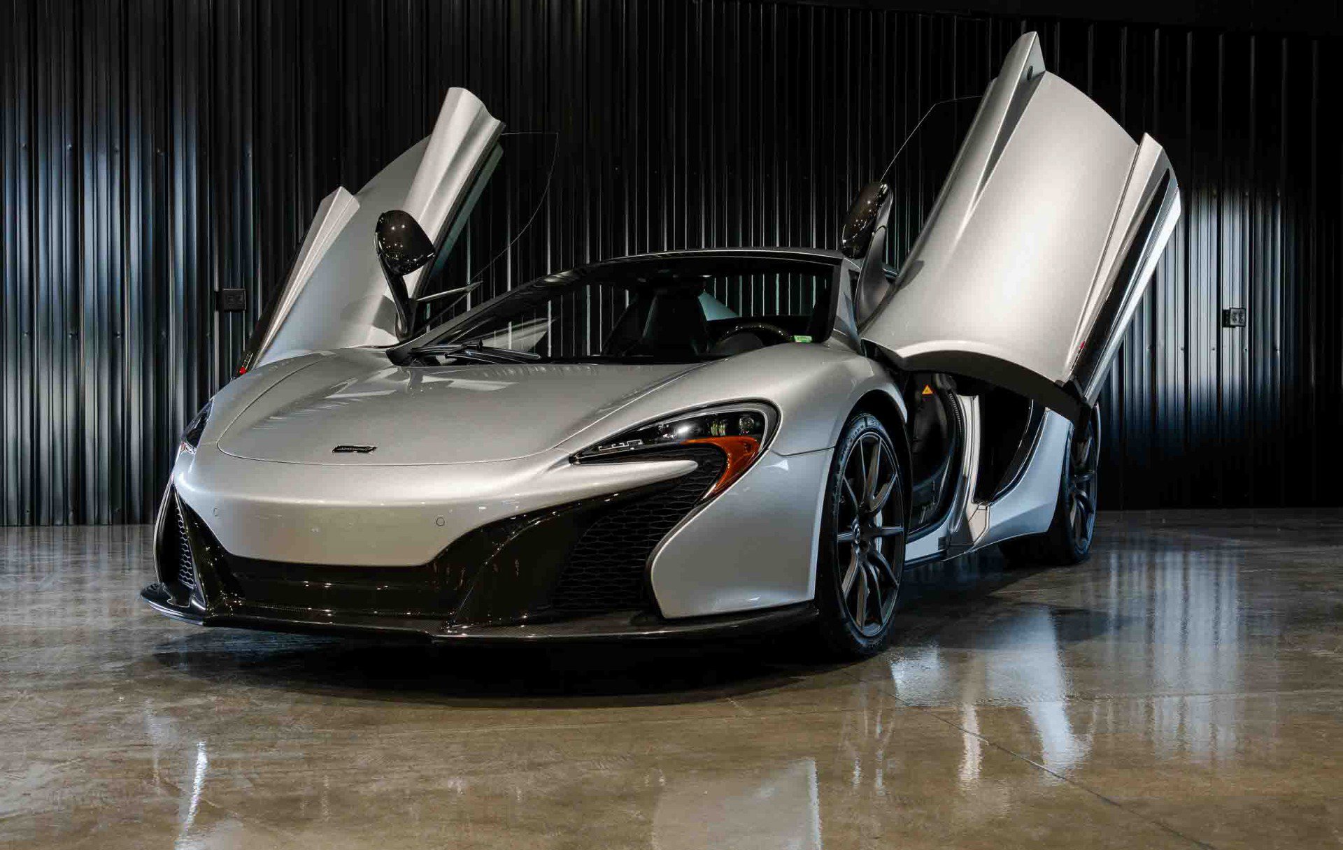 Used 2016 McLaren 650S Spider RWD image 56