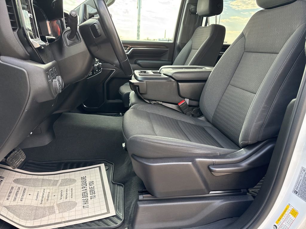 Used 2024 Chevrolet Silverado 2500 LT image 12