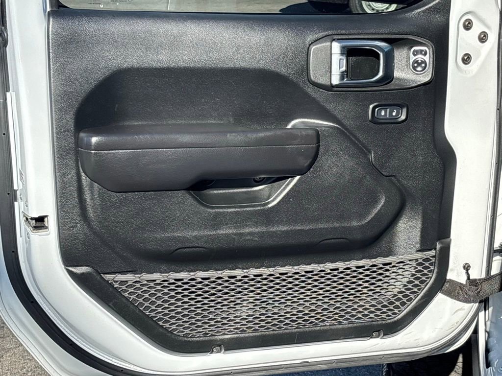 Used 2021 Jeep Wrangler Unlimited Rubicon 4xe image 14