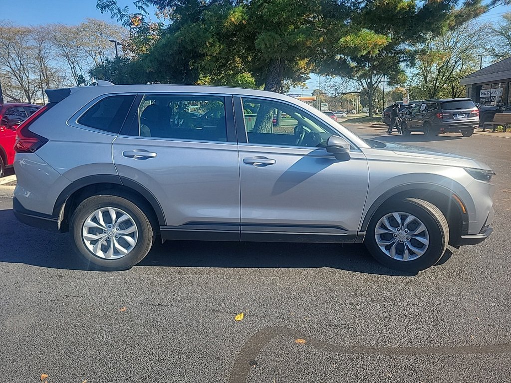 Used 2024 Honda CR-V LX image 5