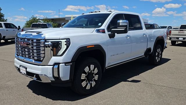 New 2026 GMC Sierra 2500 Denali w/ Denali Reserve Package AWD/4WD image 4