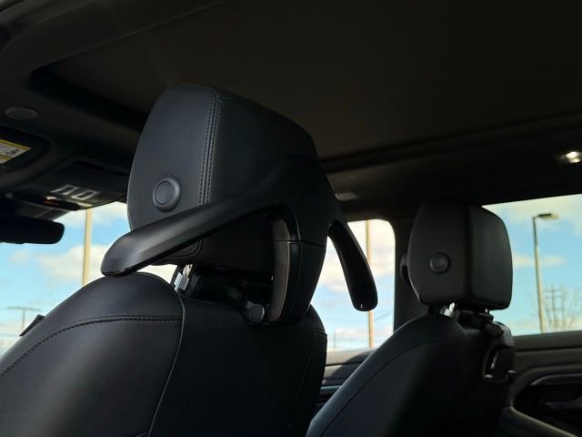 Used 2023 Land Rover Range Rover Evoque R-Dynamic SE image 35