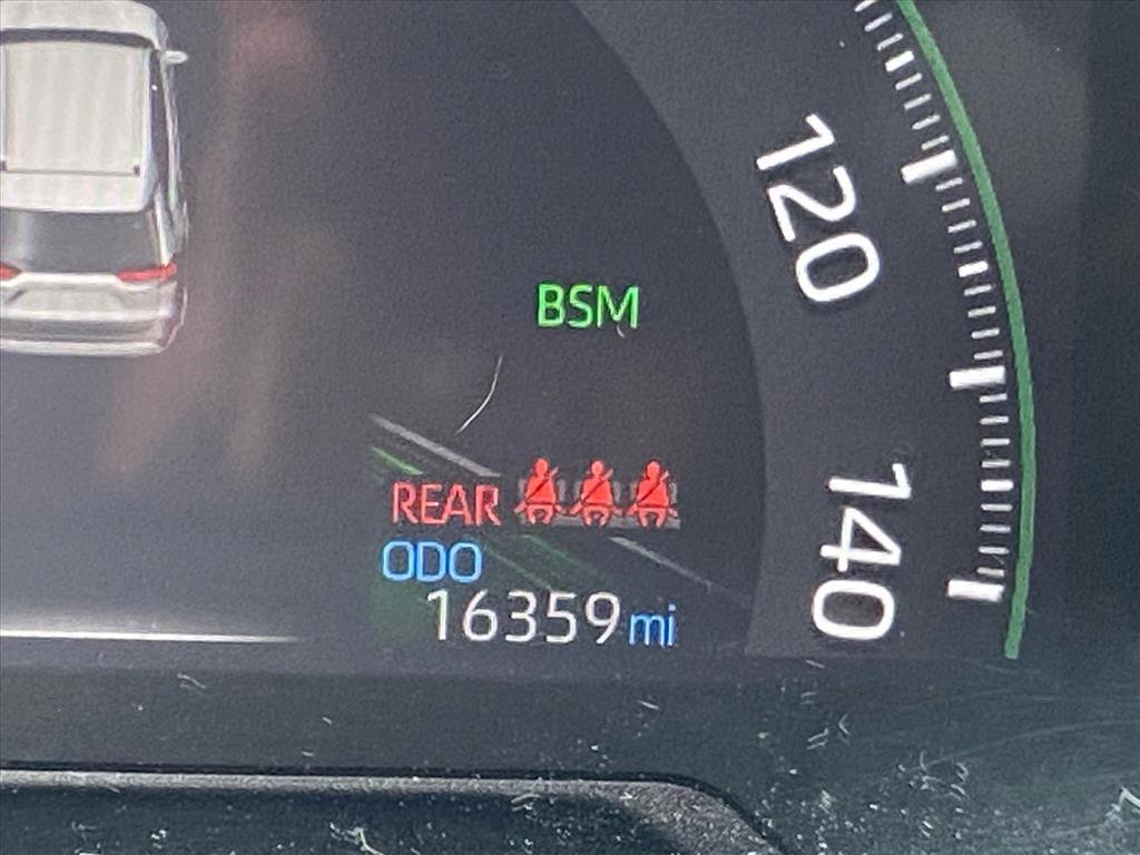 Used 2024 Toyota RAV4 XLE image 17