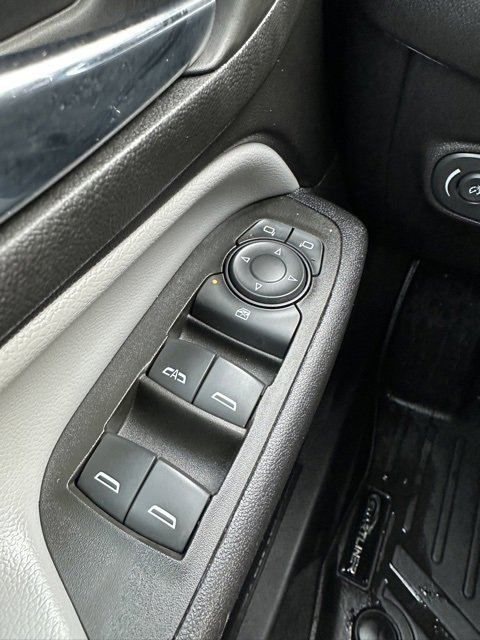 Used 2024 Chevrolet Equinox LS w/ LS Convenience Package image 17