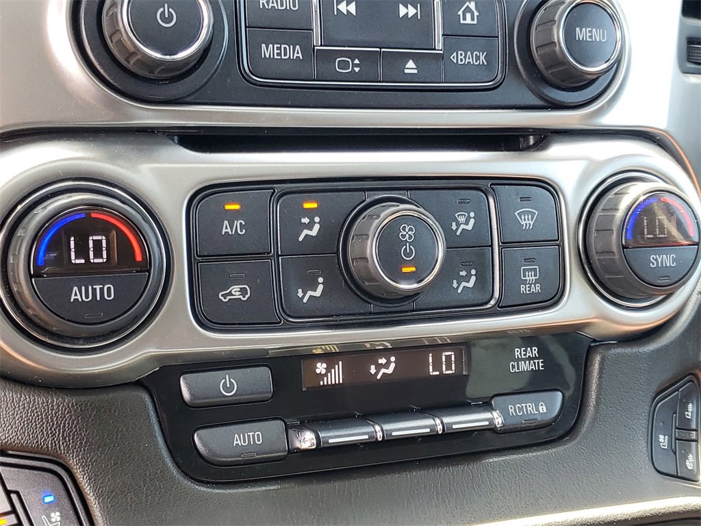 Used 2019 Chevrolet Suburban Premier w/ Premier Plus Edition image 34