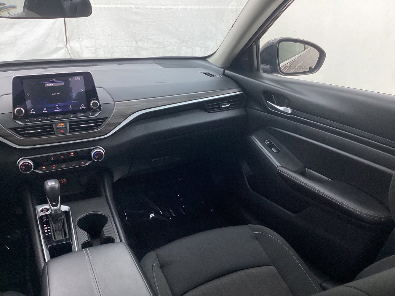Used 2025 Nissan Altima 2.5 SV image 27