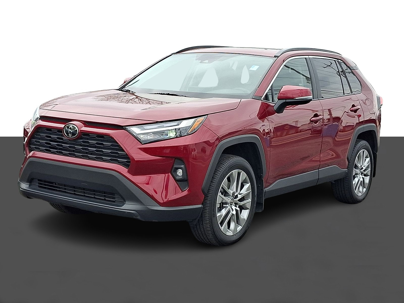 Used 2023 Toyota RAV4 XLE Premium image 3