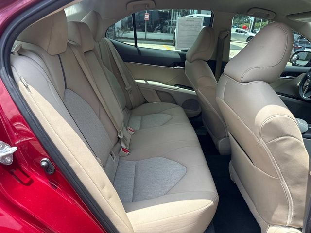 Used 2022 Toyota Camry LE FWD image 13
