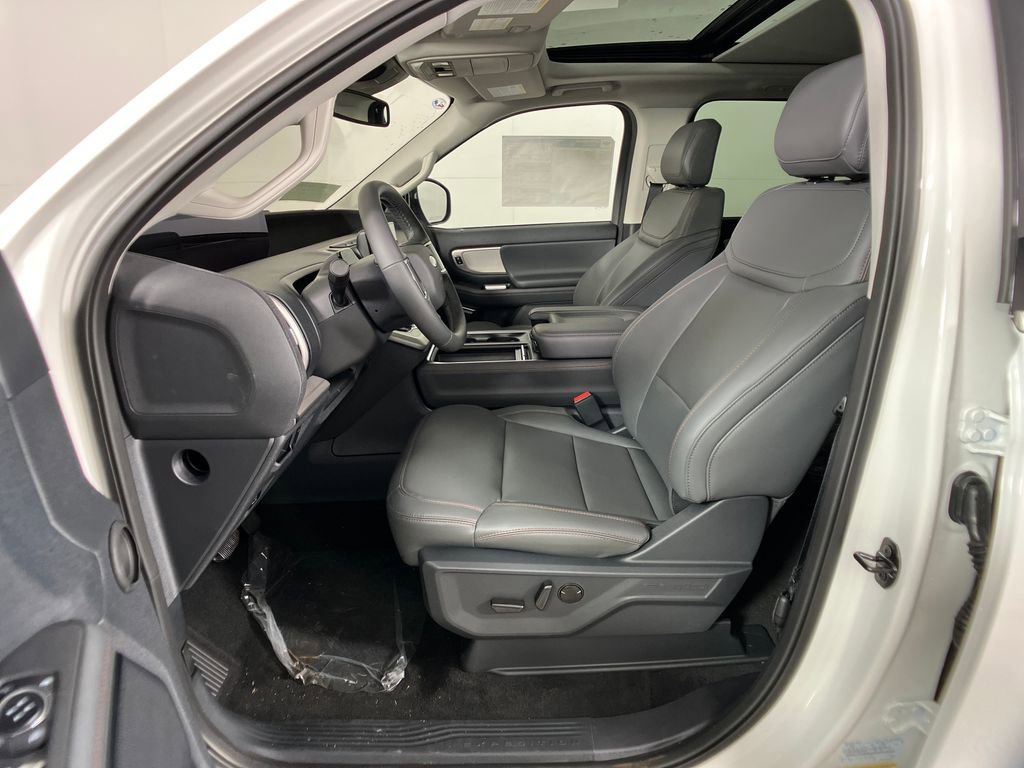 New 2025 Ford Expedition Max Active image 27