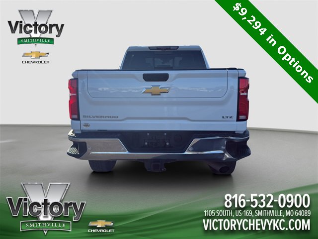 Used 2025 Chevrolet Silverado 2500 LTZ w/ LTZ Premium Package image 5