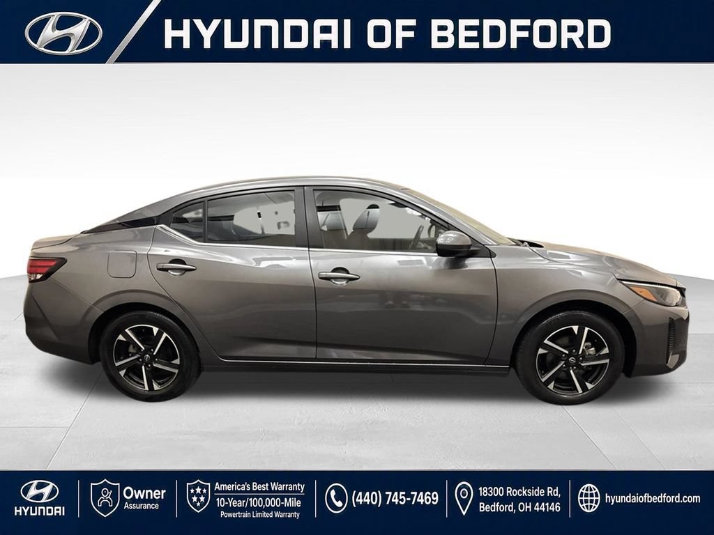 Used 2025 Nissan Sentra SV FWD image 4