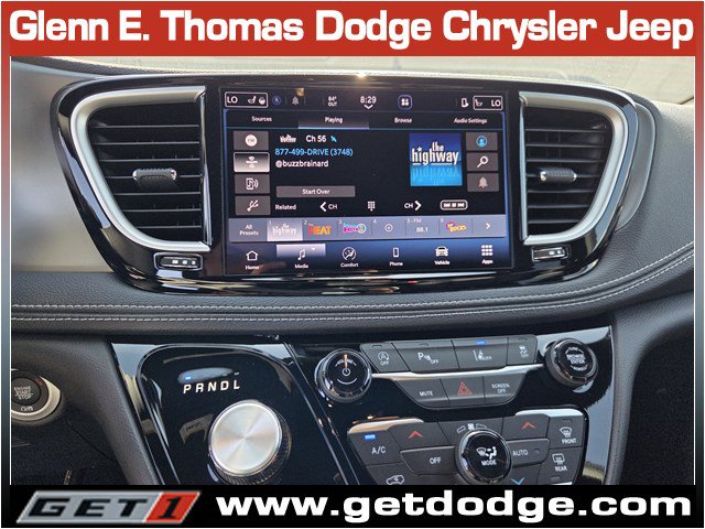 New 2027 Chrysler Pacifica Select FWD image 8
