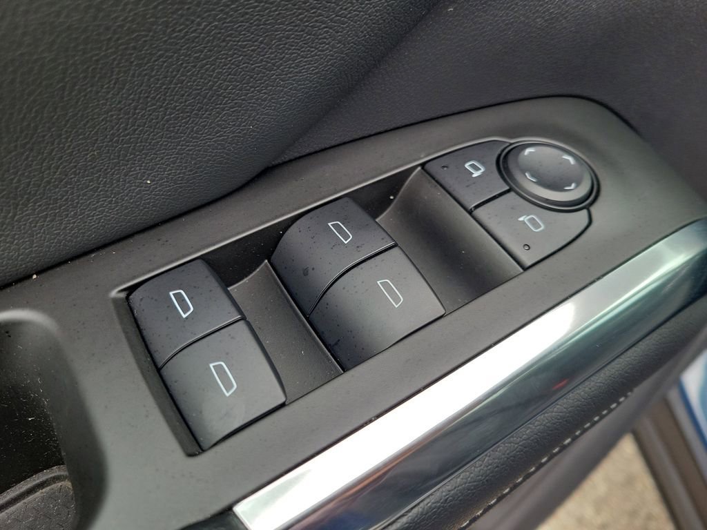Used 2024 Chevrolet Traverse LS AWD/4WD image 19