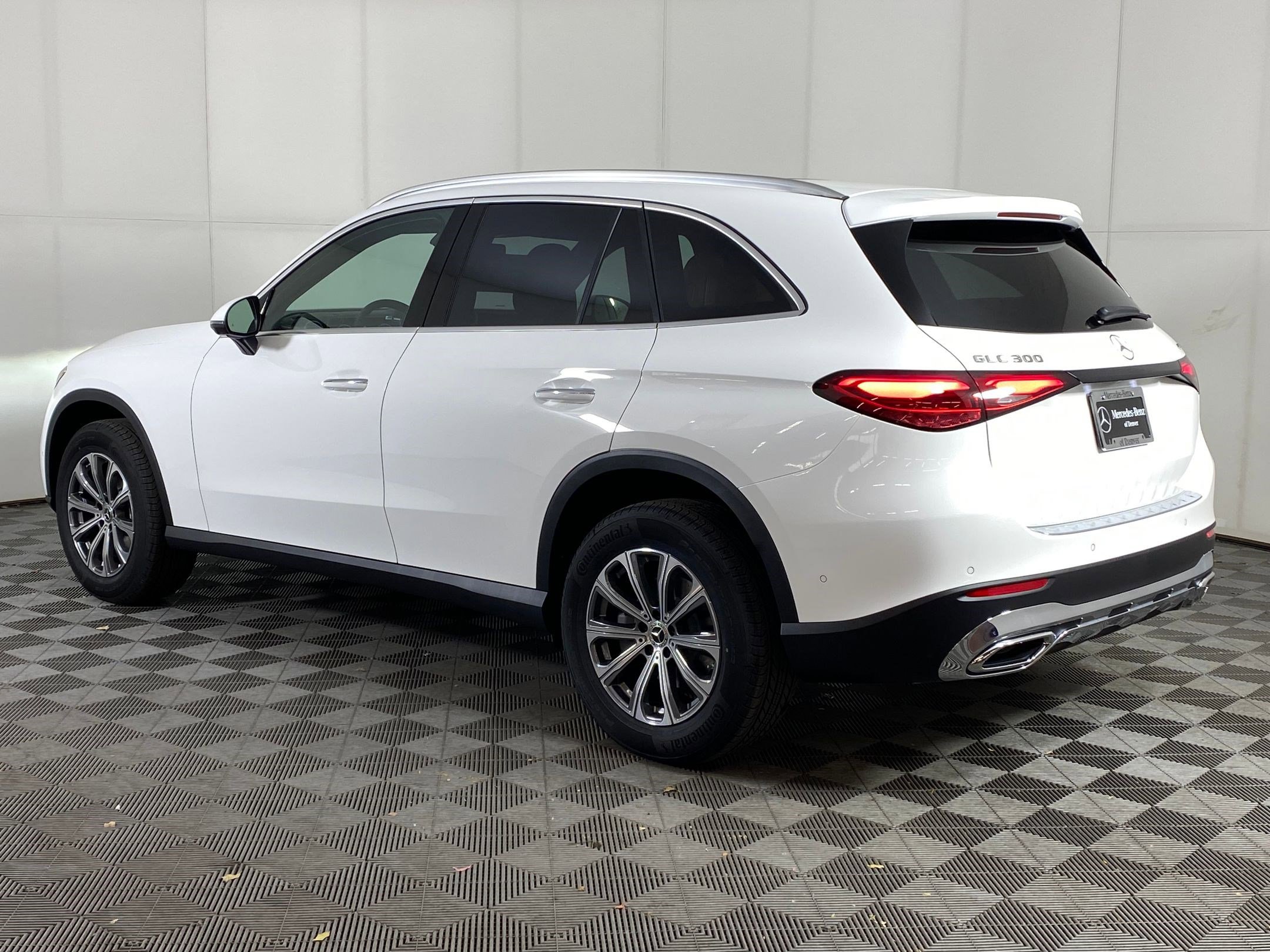 Used 2026 Mercedes-Benz GLC 300 4MATIC image 3