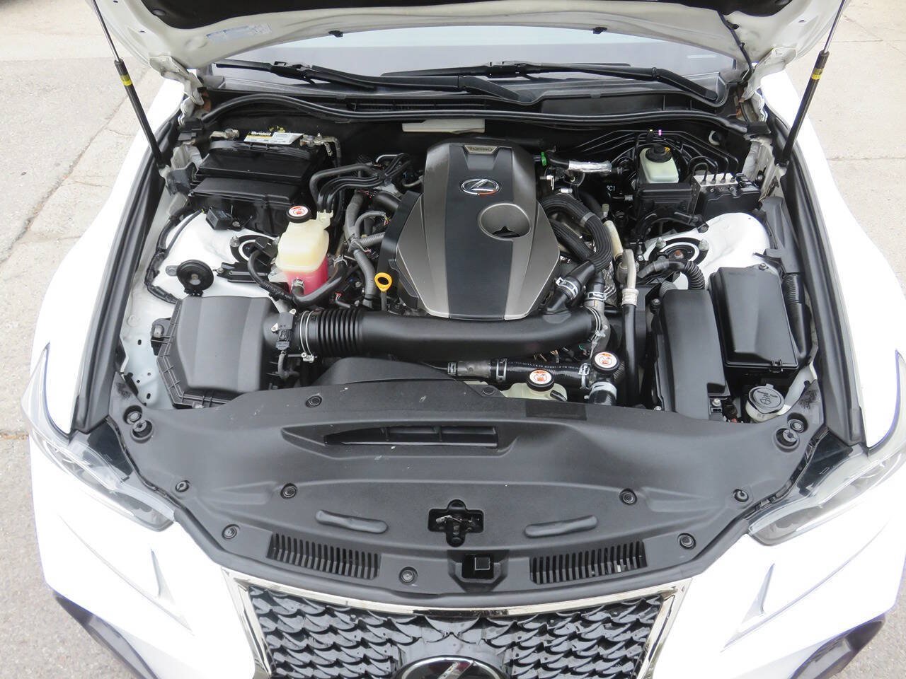Used 2017 Lexus IS 200t F Sport w/ F Sport Package RWD image 38
