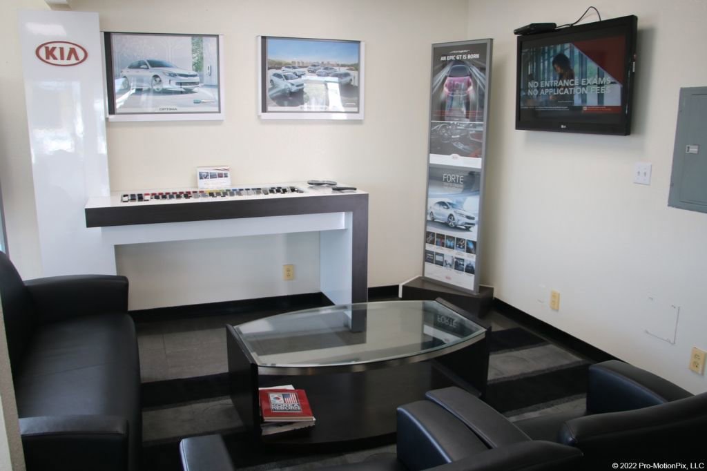 Used 2022 Ford Mustang Mach-E Premium image 9