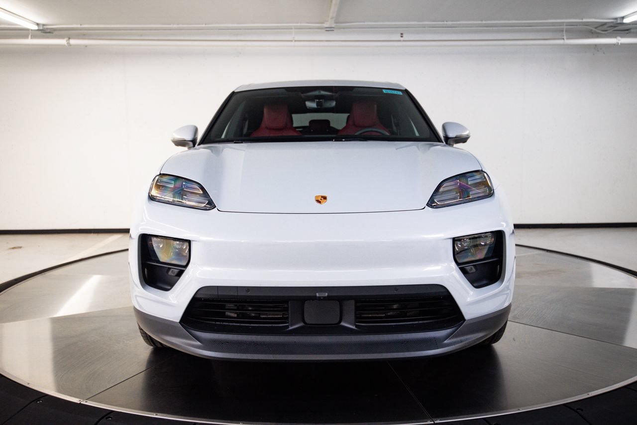 New 2026 Porsche Macan Electric RWD image 10