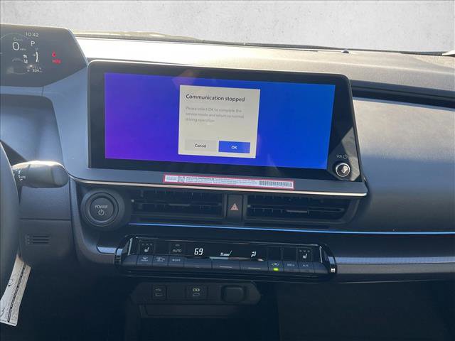 New 2026 Toyota Prius Plug-In Hybrid FWD image 13