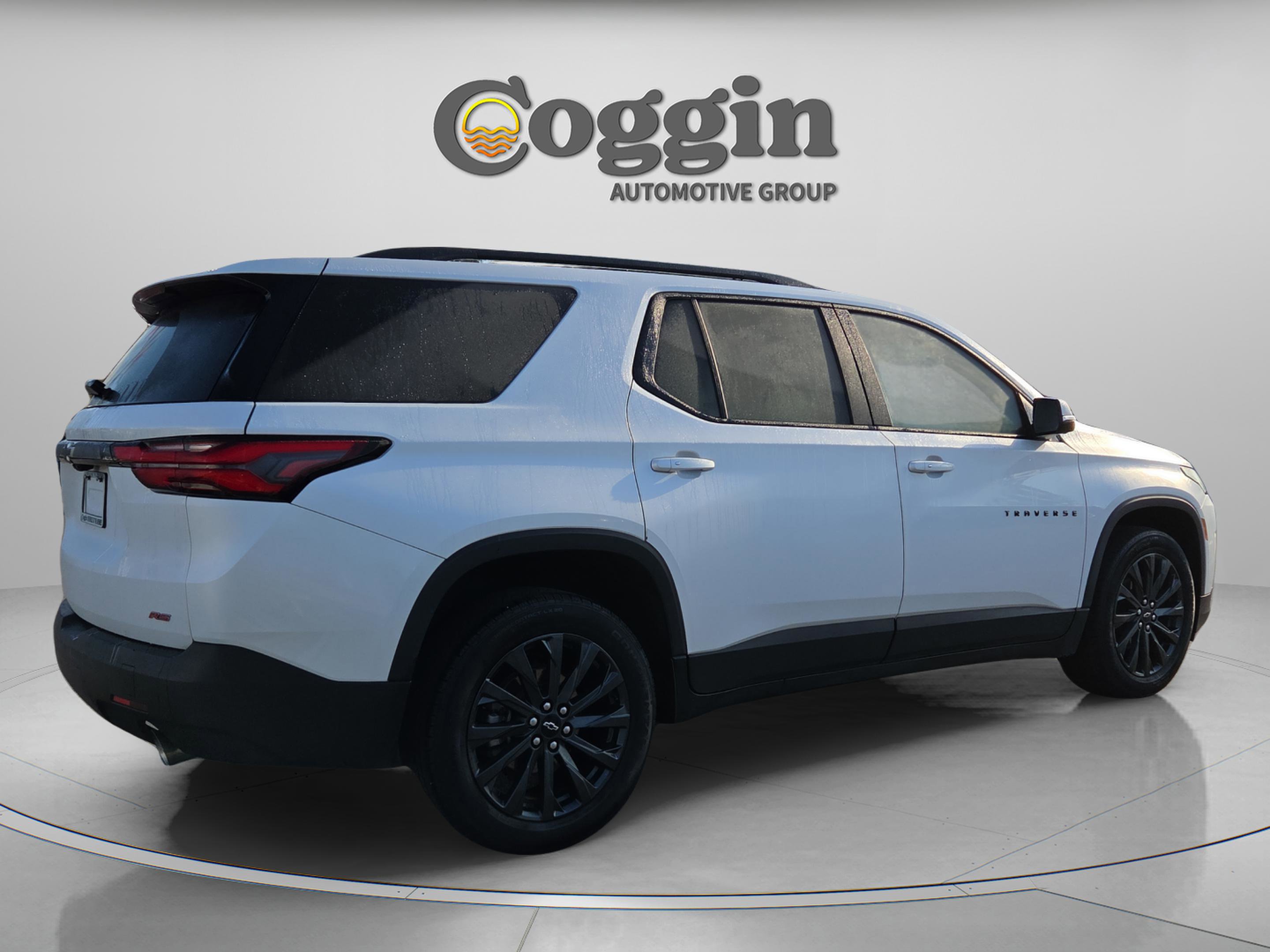 Used 2023 Chevrolet Traverse RS w/ LPO, Floor Liner Package image 6