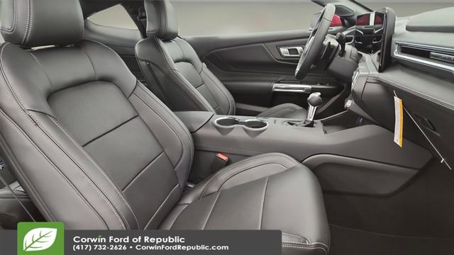 Used 2025 Ford Mustang GT Premium RWD image 26