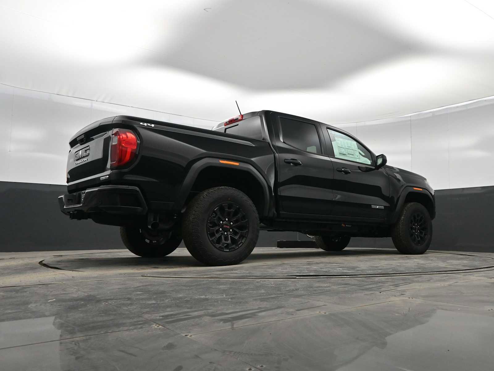 New 2026 GMC Canyon Elevation w/ Convenience Package image 37