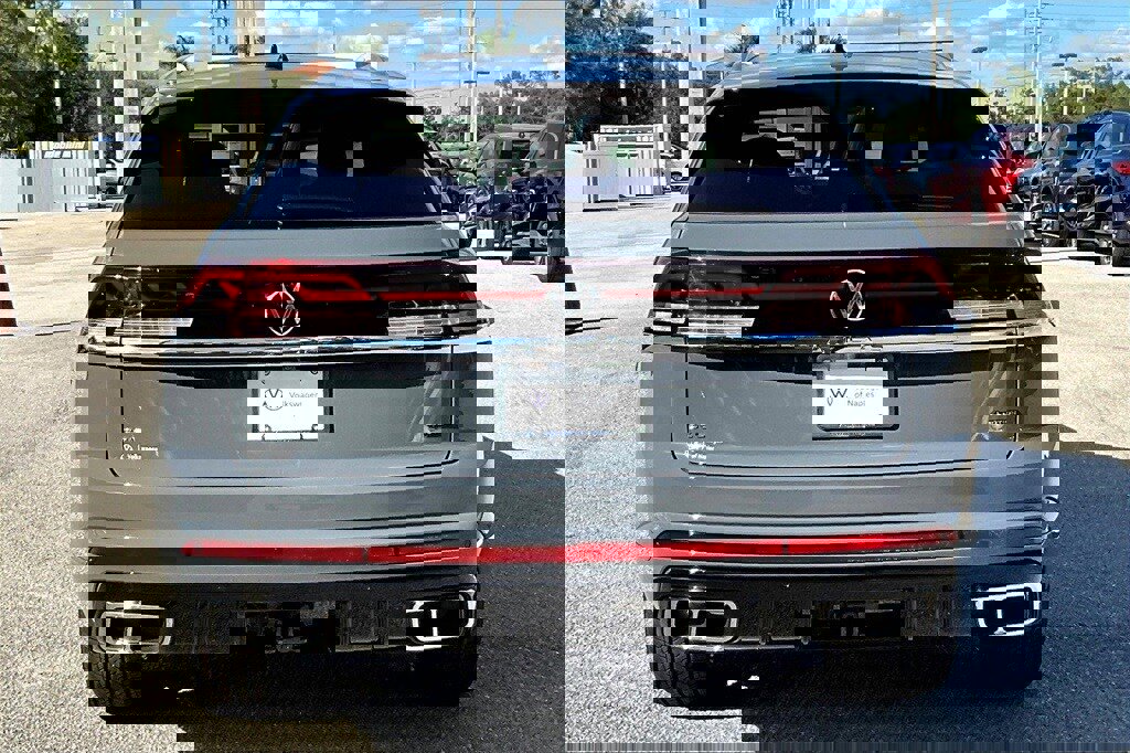 New 2026 Volkswagen Atlas Cross Sport SEL Premium R-Line image 6