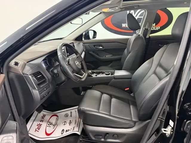 Used 2023 Nissan Rogue SV w/ SV Premium B Package AWD/4WD image 11