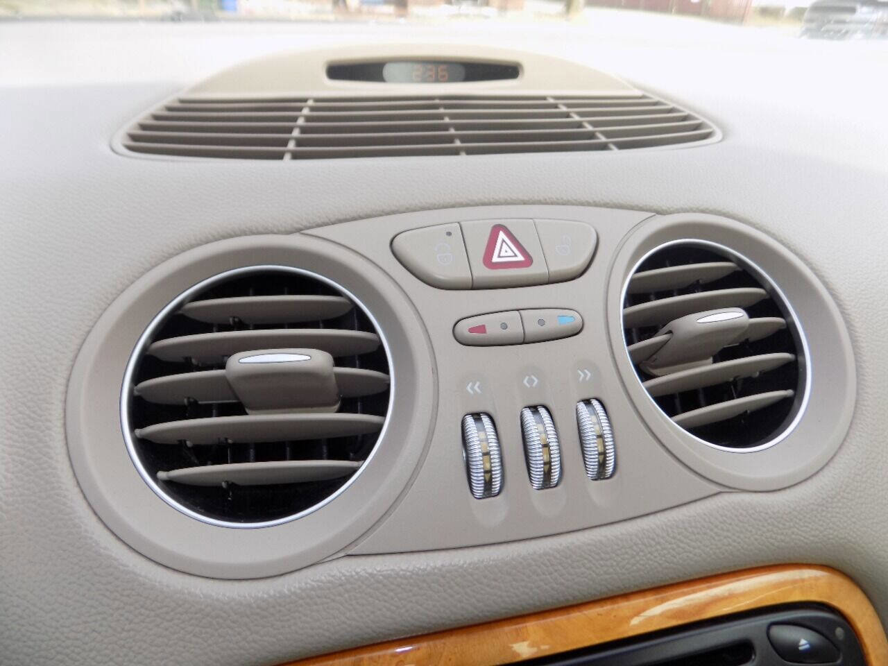 Used 2003 Mercedes-Benz SL 500 SL 500 2dr Convertible image 10