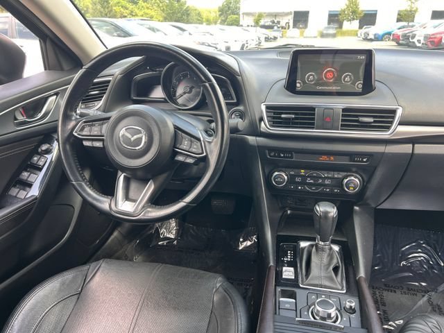 Used 2017 MAZDA MAZDA3 Grand Touring w/ Premium Equipment Package FWD image 17