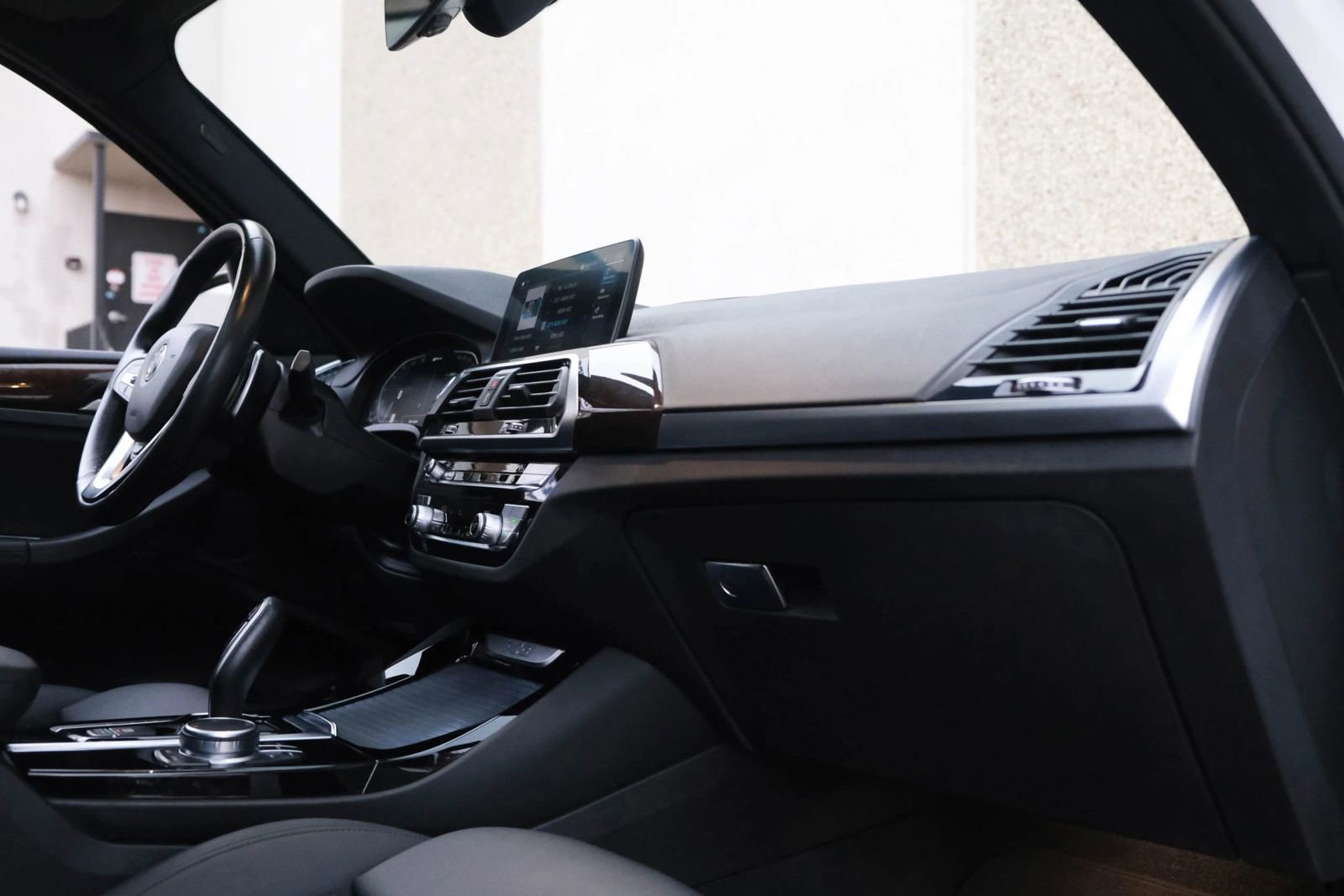 Used 2021 BMW X3 xDrive30e w/ Convenience Package (ZC2) image 32