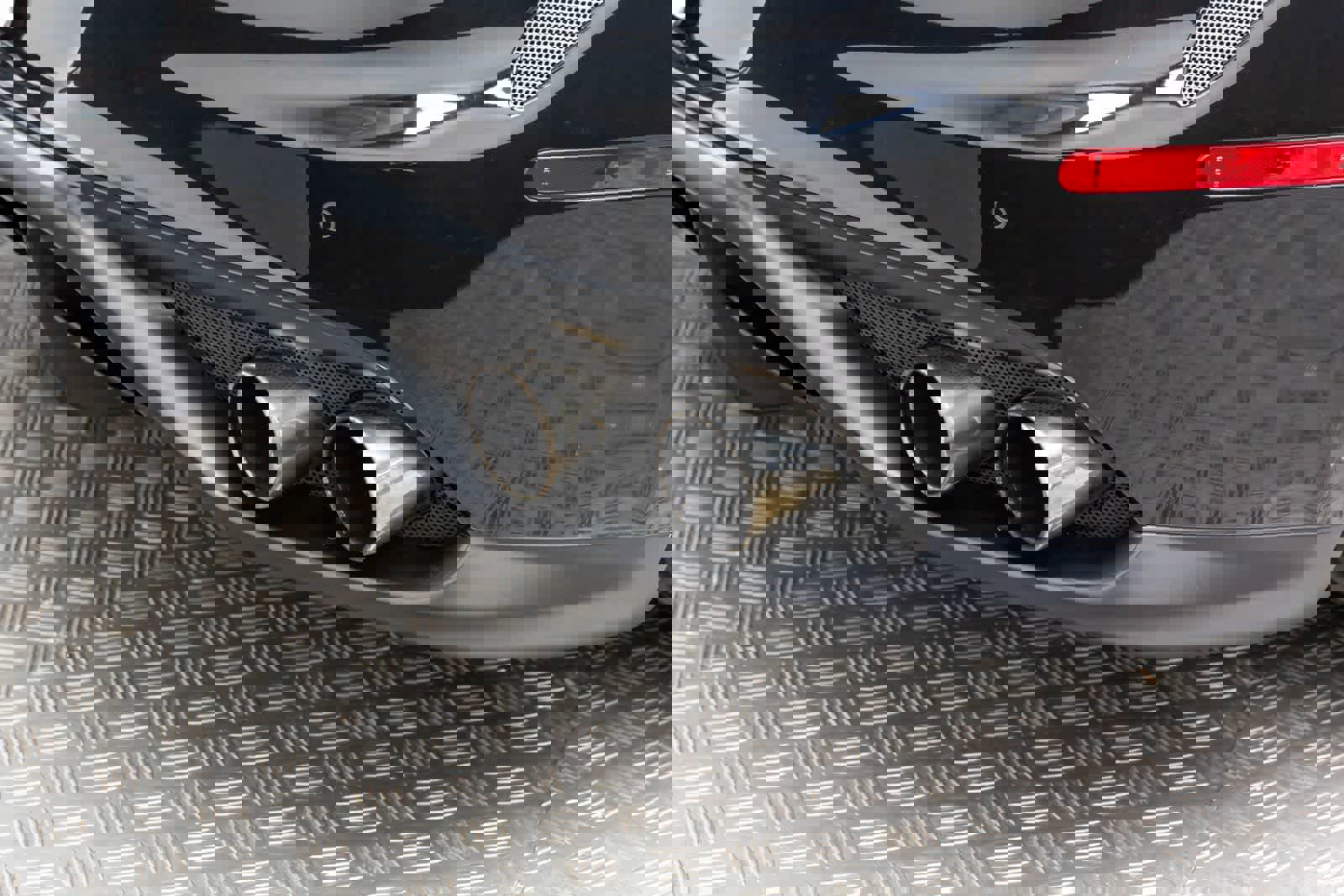 Used 2015 Ferrari FF image 63