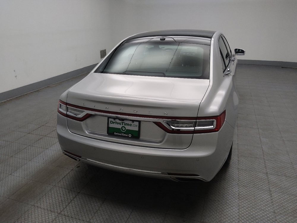 Used 2017 Lincoln Continental Select w/ Climate Package AWD/4WD image 7