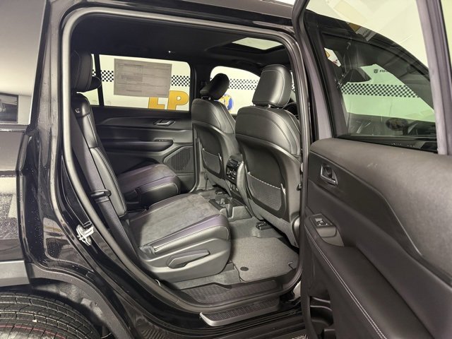 New 2025 Jeep Grand Cherokee L Altitude image 33