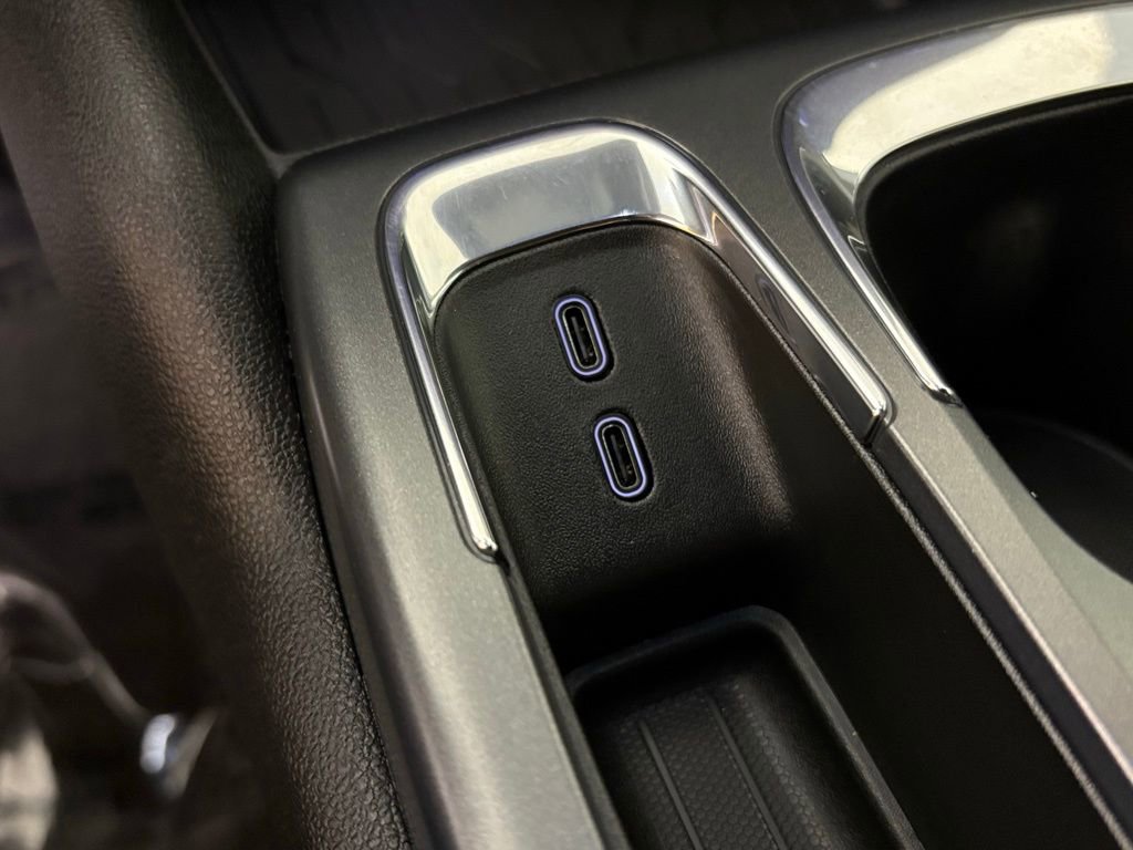 Used 2026 Chevrolet Equinox EV LT image 33