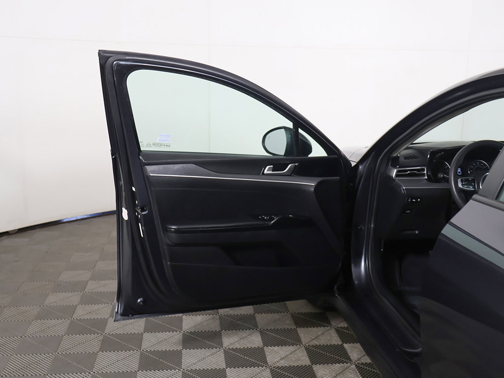 Used 2023 Kia K5 LXS FWD image 17