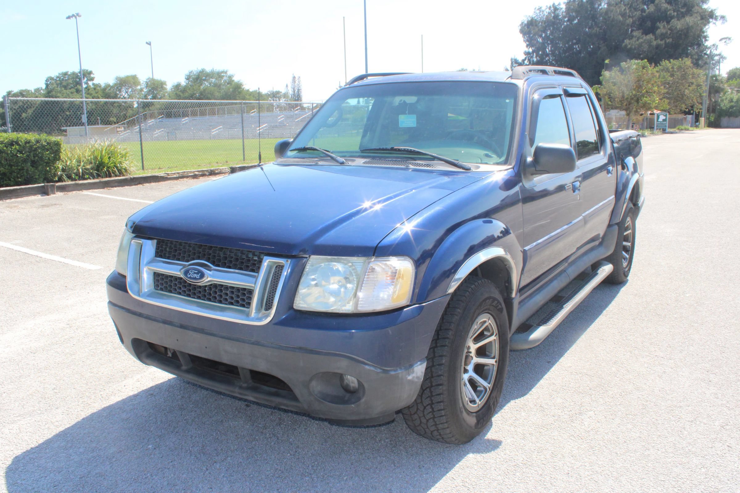 Used 2005 Ford Explorer Sport Trac XLT RWD image 5